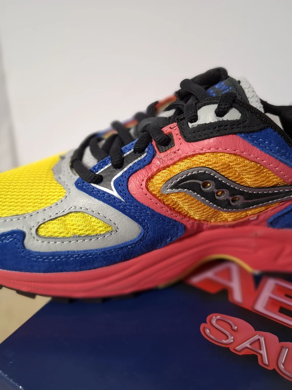 Saucony Kids Yellow, Blue & Pink Multicolor Sneakers